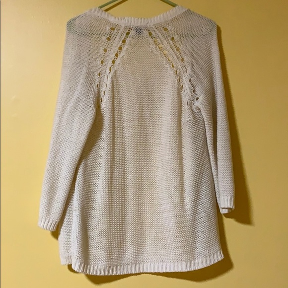 Two sweaters for the price of one! - Picture 2 of 4